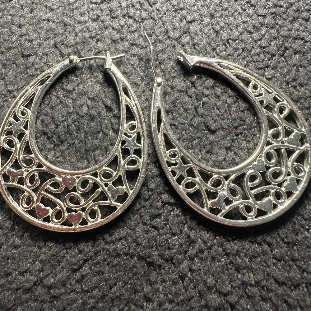 N/A good earrings